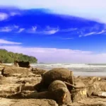 Wisata Pantai Air Manis Padang & Batu Malin Kundang