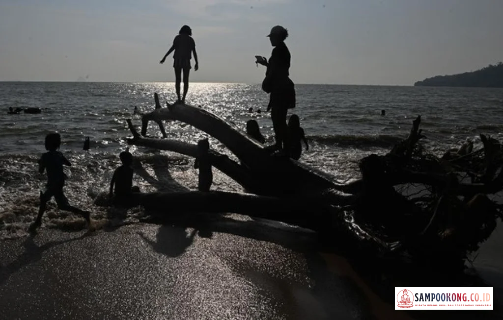 wisata Pantai Pandan normal