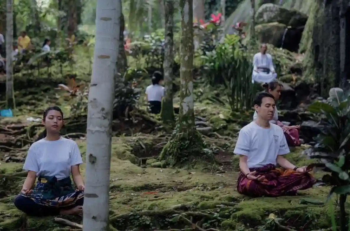 Manfaat Bertapa untuk Spiritual, Laku Sunyi yang Membantu Menata Batin