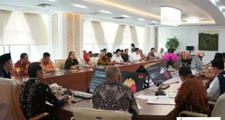 Bhikkhu Bangkok ke Candi Borobudur