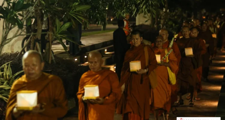 Meditasi Waisak di TMII
