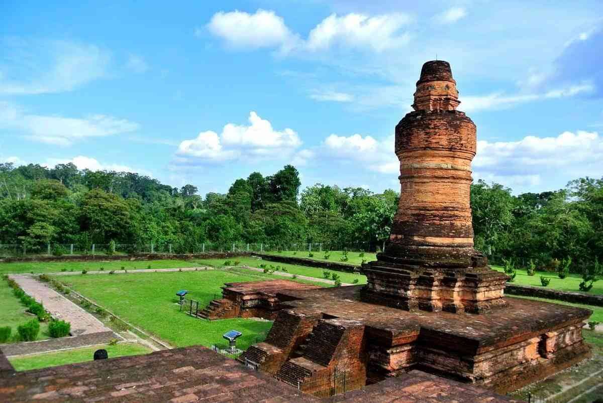 Menggali Kejayaan Kerajaan Sriwijaya Pusat Peradaban Buddha Dunia