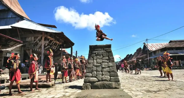 Lompat Batu Nias, Tradisi Keberanian yang Tetap Hidup di Tanah Leluhur